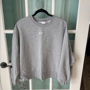 Nike Plus Size Women's Oversized Cropped Gray Sweatshirt